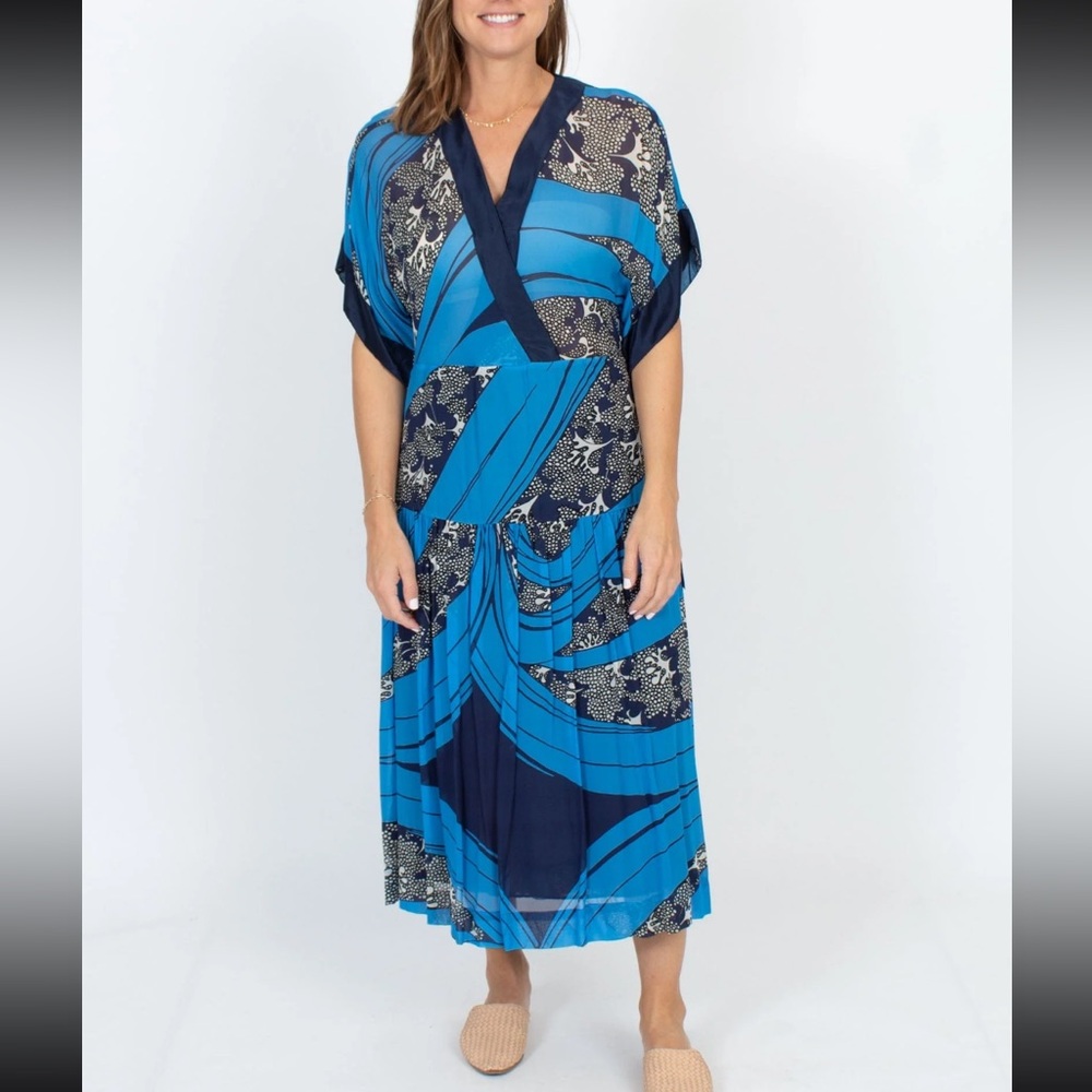 [WARM] “Daize” Blue Silk Pattern Dress - Size 2/Medium NWT